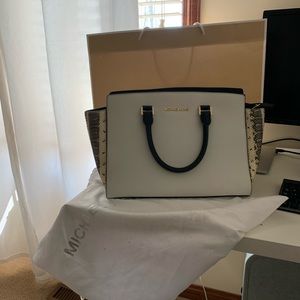 Michael Kors Satchel Bag Purse